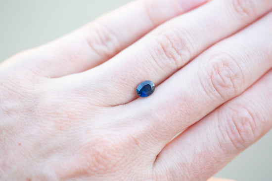 1.07ct Oval Deep Blue Sapphire