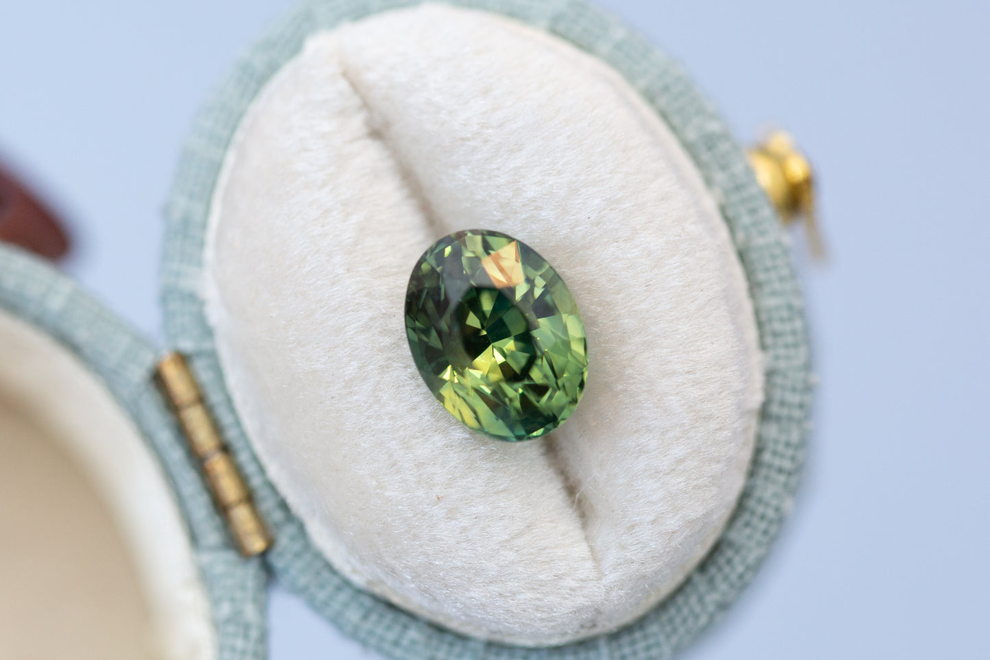 3.80ct Oval Yellow Teal Green Sapphire