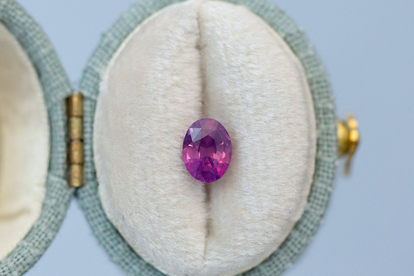 1.14ct Oval Pink Purple Sapphire