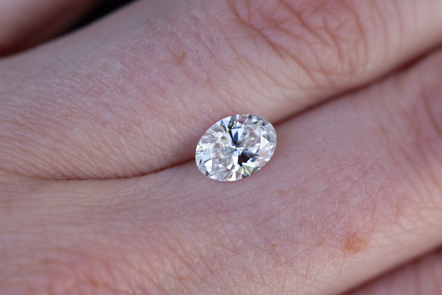 1.2ct oval lab diamond, D/VVS2