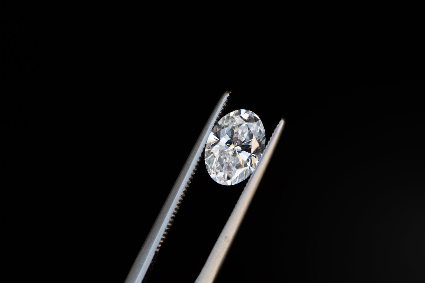 Load image into Gallery viewer, 1.21ct oval lab diamond, D/VS1
