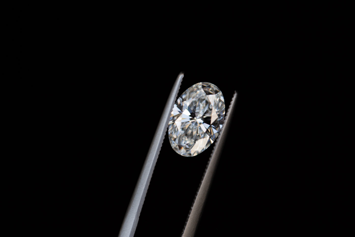 1.64ct oval lab diamond, E/VS2