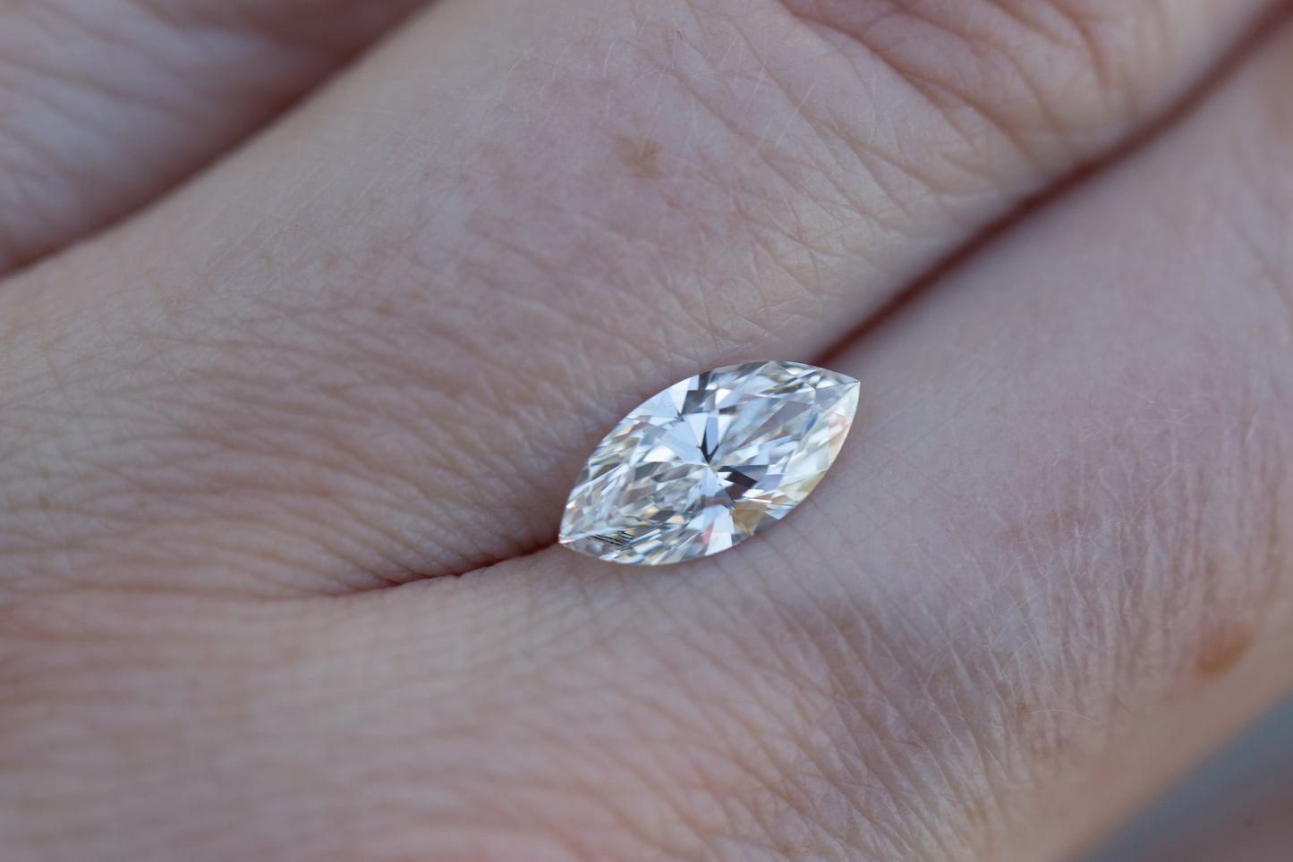 Load image into Gallery viewer, 1.24ct marquise lab grown diamond F VVS2
