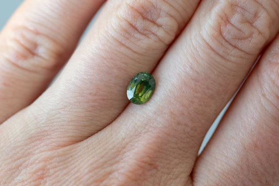 1.37ct Oval Teal Green Yellow Sapphire