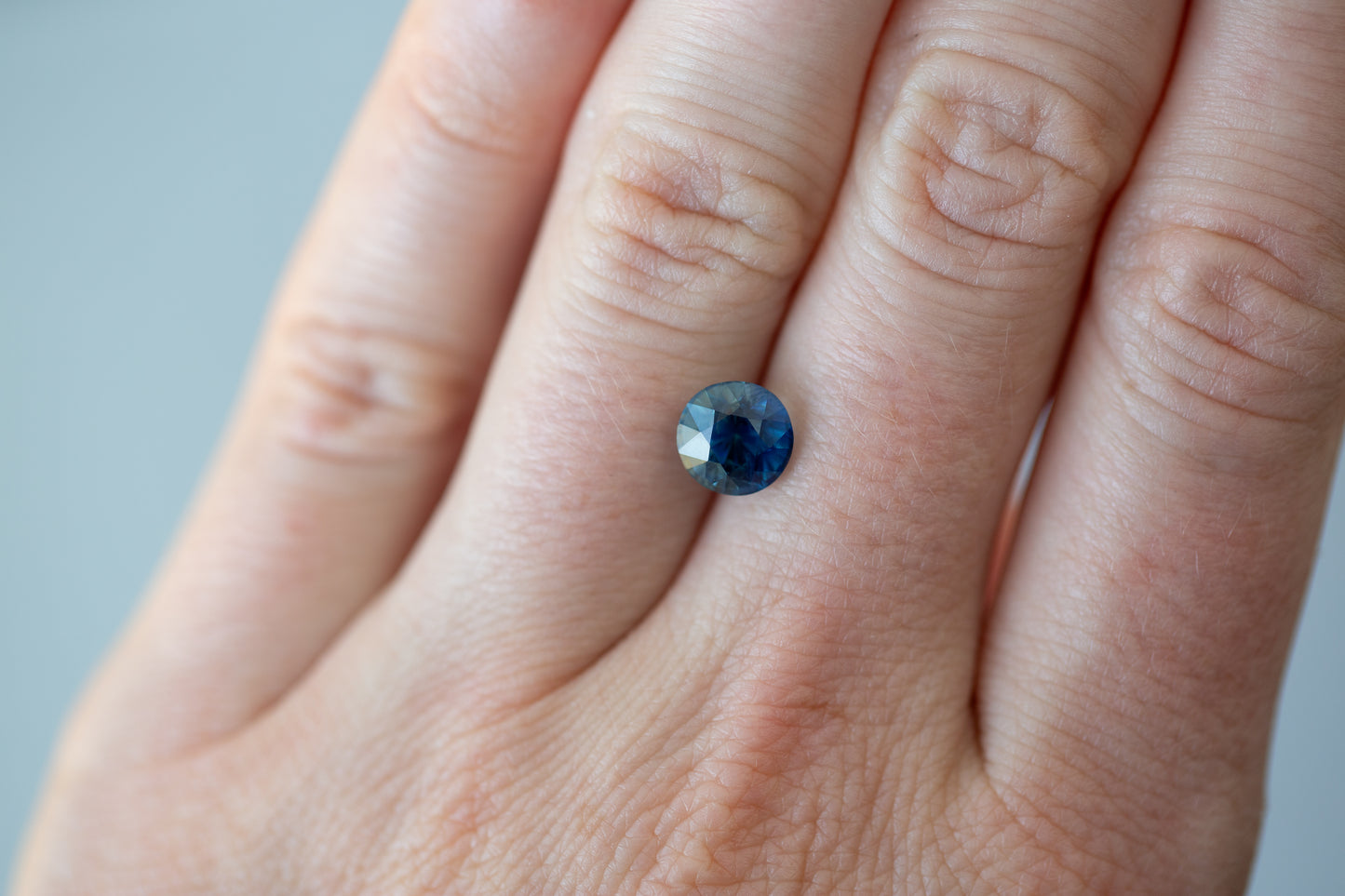 2.54ct Round Blue and Aqua Sapphire