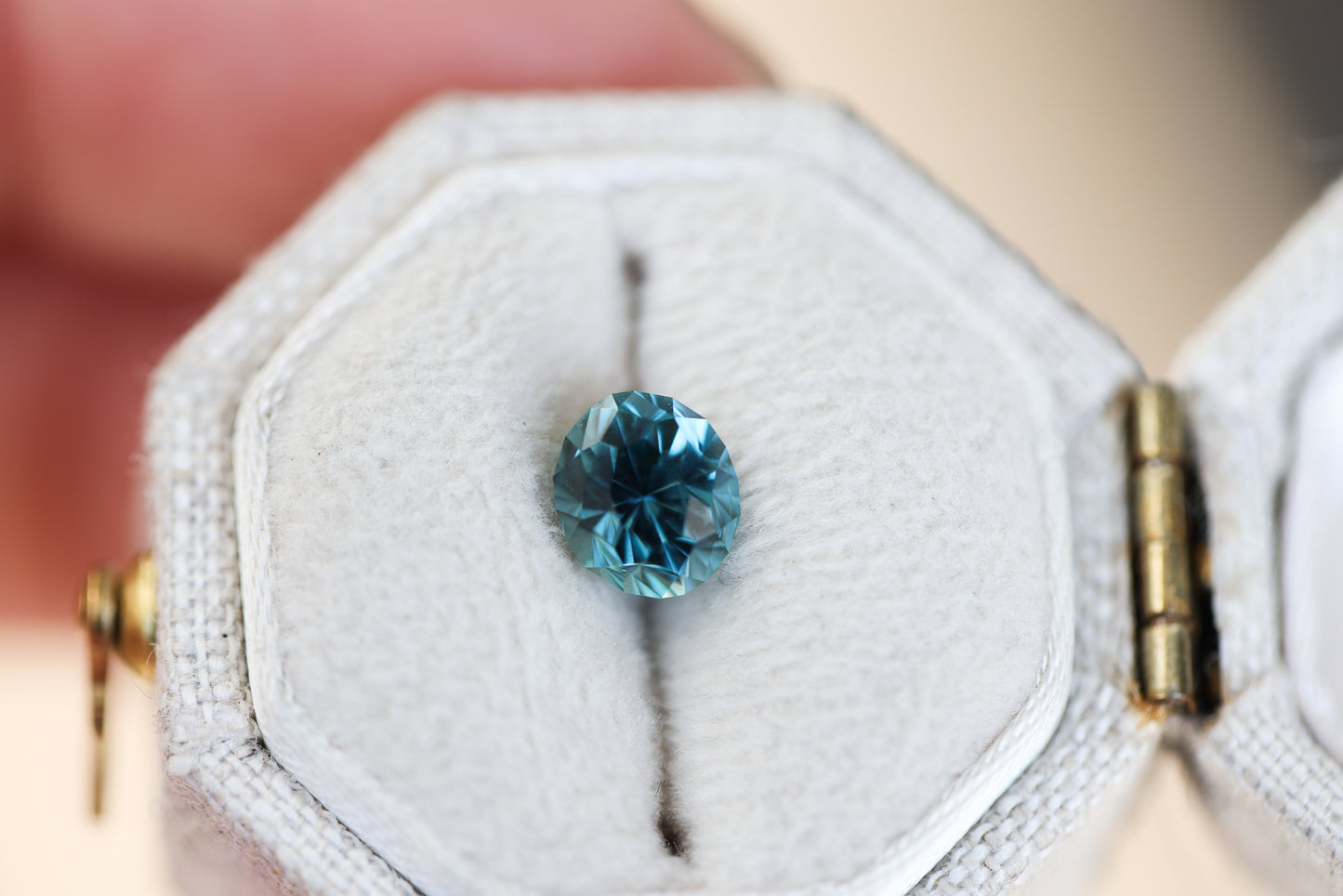 1.37ct oval oval blue green sapphire - Regal Radiant cut by John Dyer
