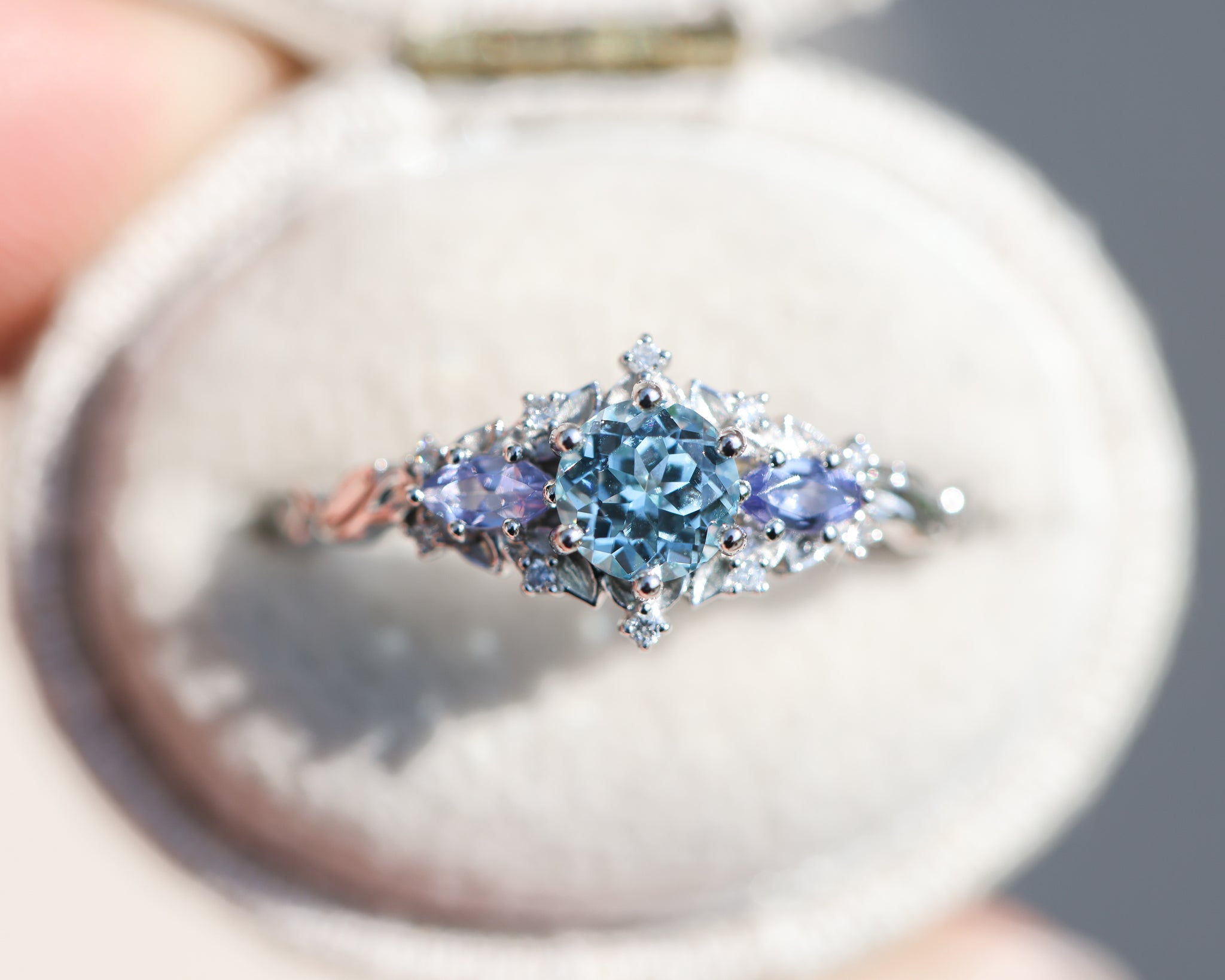 kaya様✴︎アマゾナイト&ブルーオパール＆蓮の花パール＆チャロアイト＊チャーム Briar Rose Three Stone with round aquamarine center and marquise