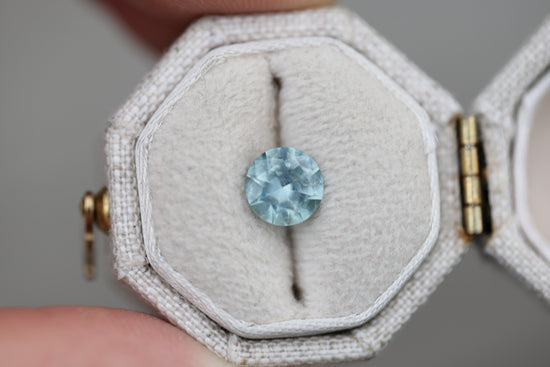 Load image into Gallery viewer, 1.26ct round opaque teal blue sapphire
