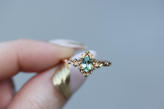 Ready to ship, Size 7 14k rose briar halo green sapphire