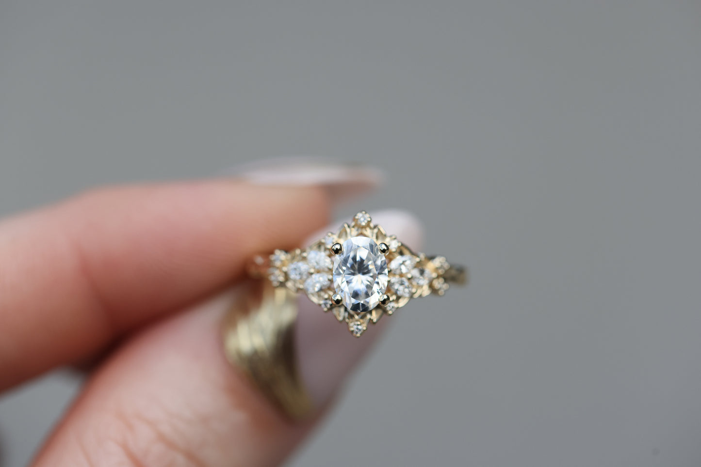 Ready to ship, Size 7 14k yellow Briar starlight with oval moissanite