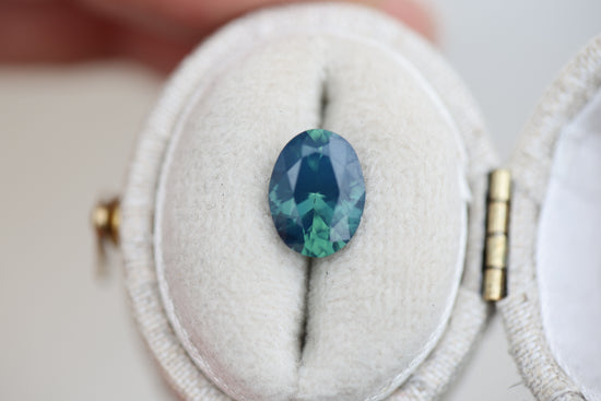 Load image into Gallery viewer, 2.35ct oval opaque blue teal sapphire
