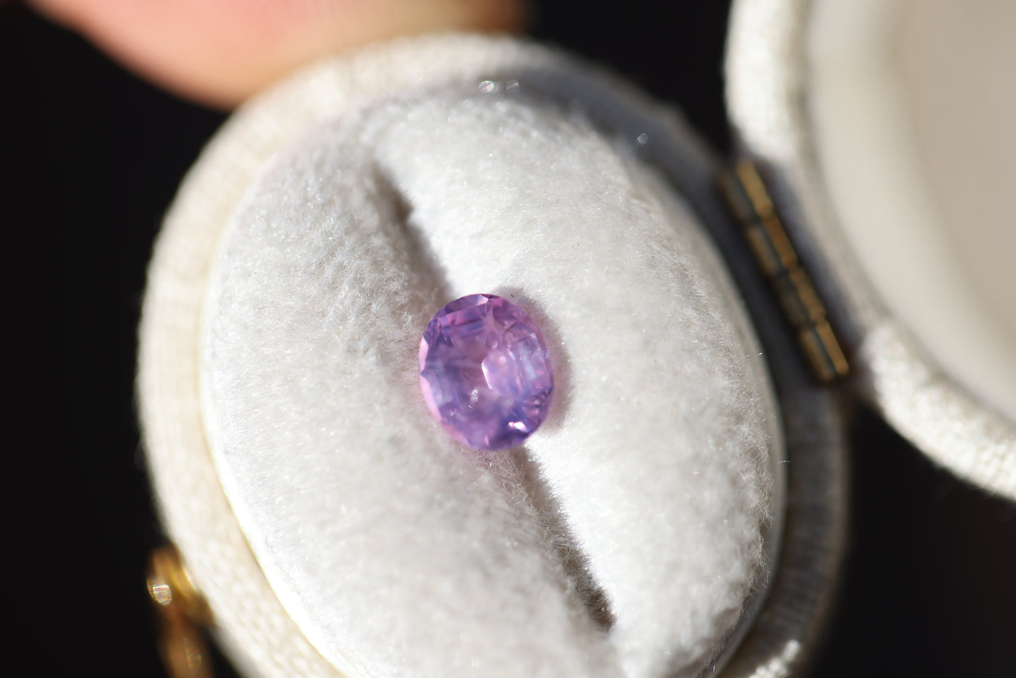 1.04ct oval opalescent pink sapphire