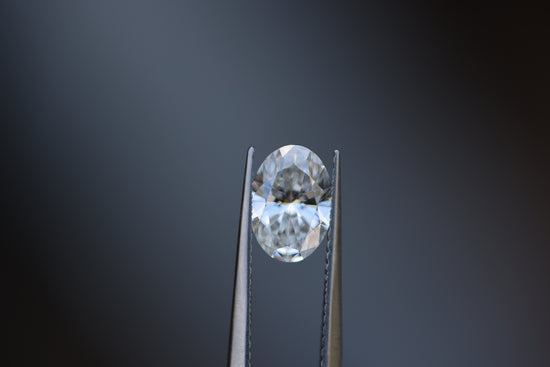 Load image into Gallery viewer, 1.34ct oval lab diamond, E/VS1
