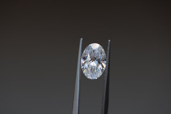 1.37ct oval lab diamond, D/VVS1
