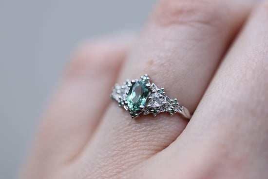 Deep forest green sapphire and kite diamond trilogy ring – Aardvark  Jewellery