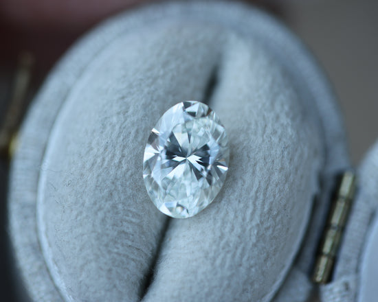 2.01ct oval lab diamond, G/VS1