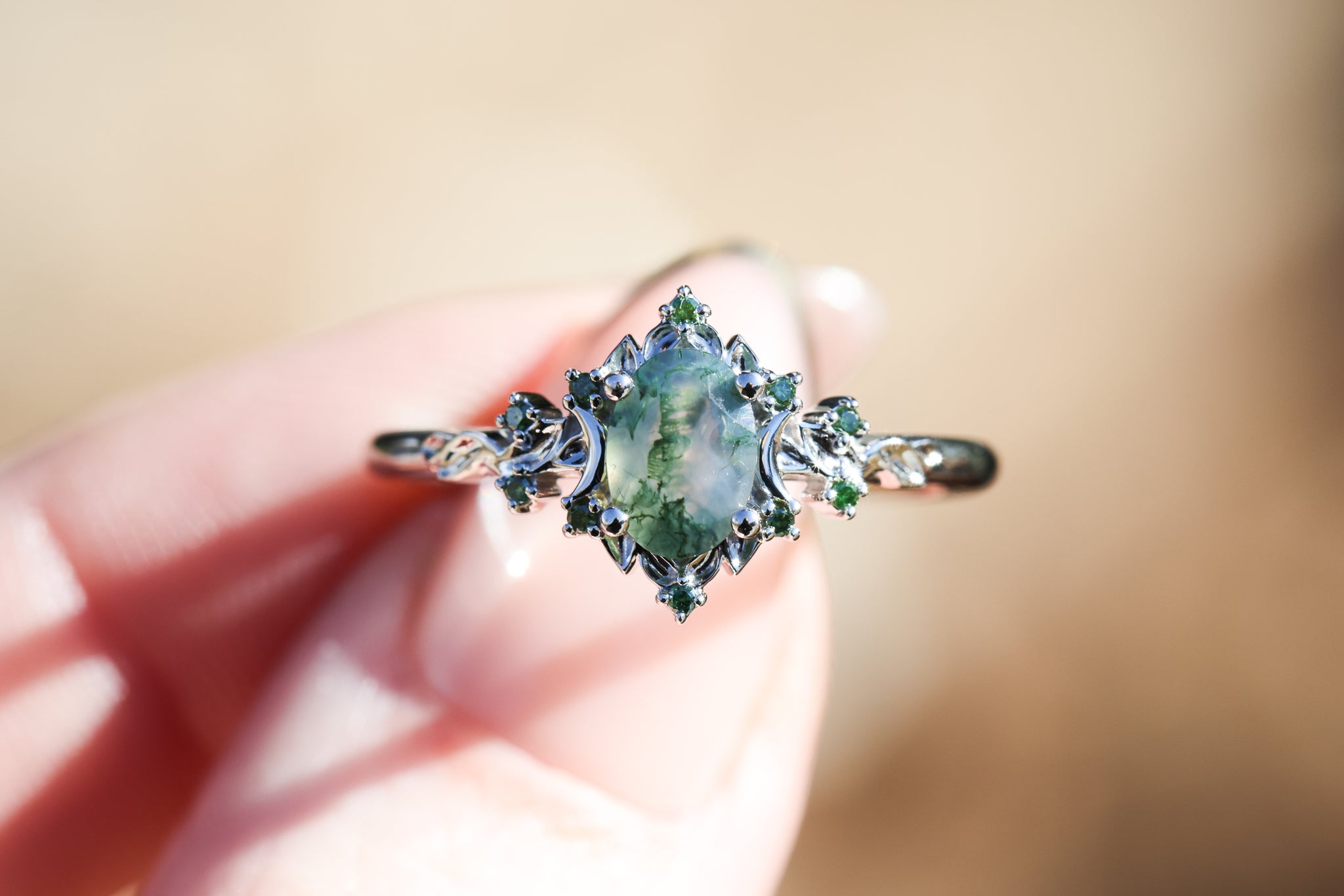 Briar halo moon with 7x5mm oval moss agate – Oore Jewelry