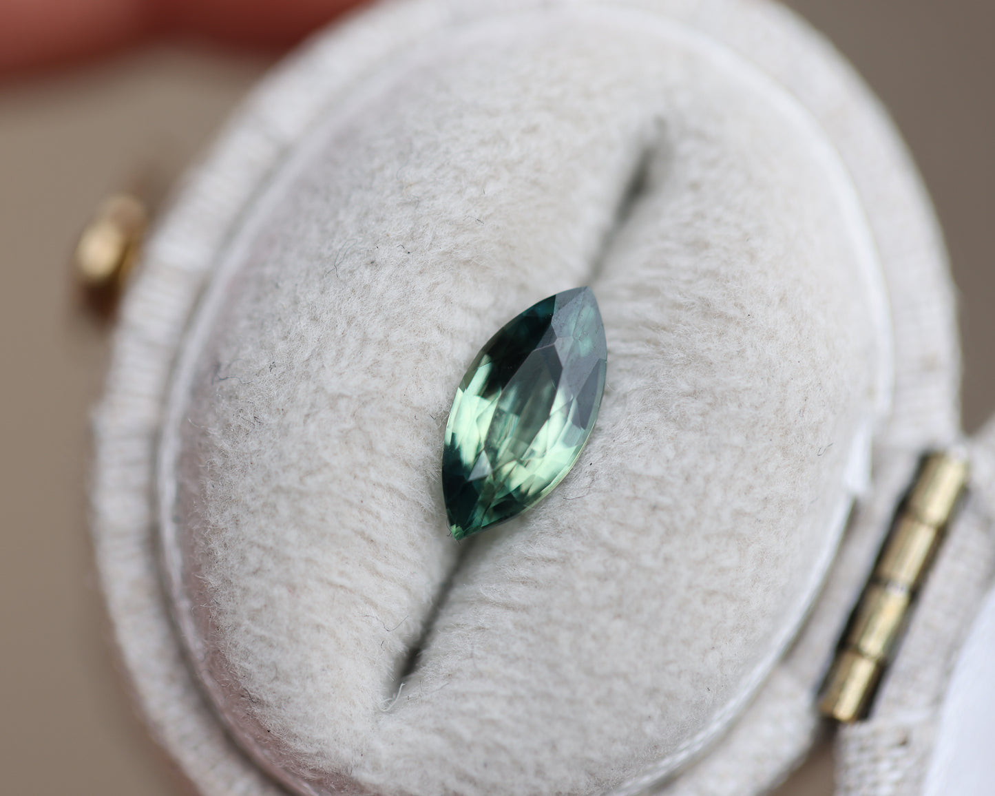 Load image into Gallery viewer, 1.1ct marquise green teal sapphire
