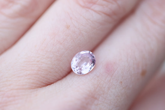 1.54ct oval light pink sapphire