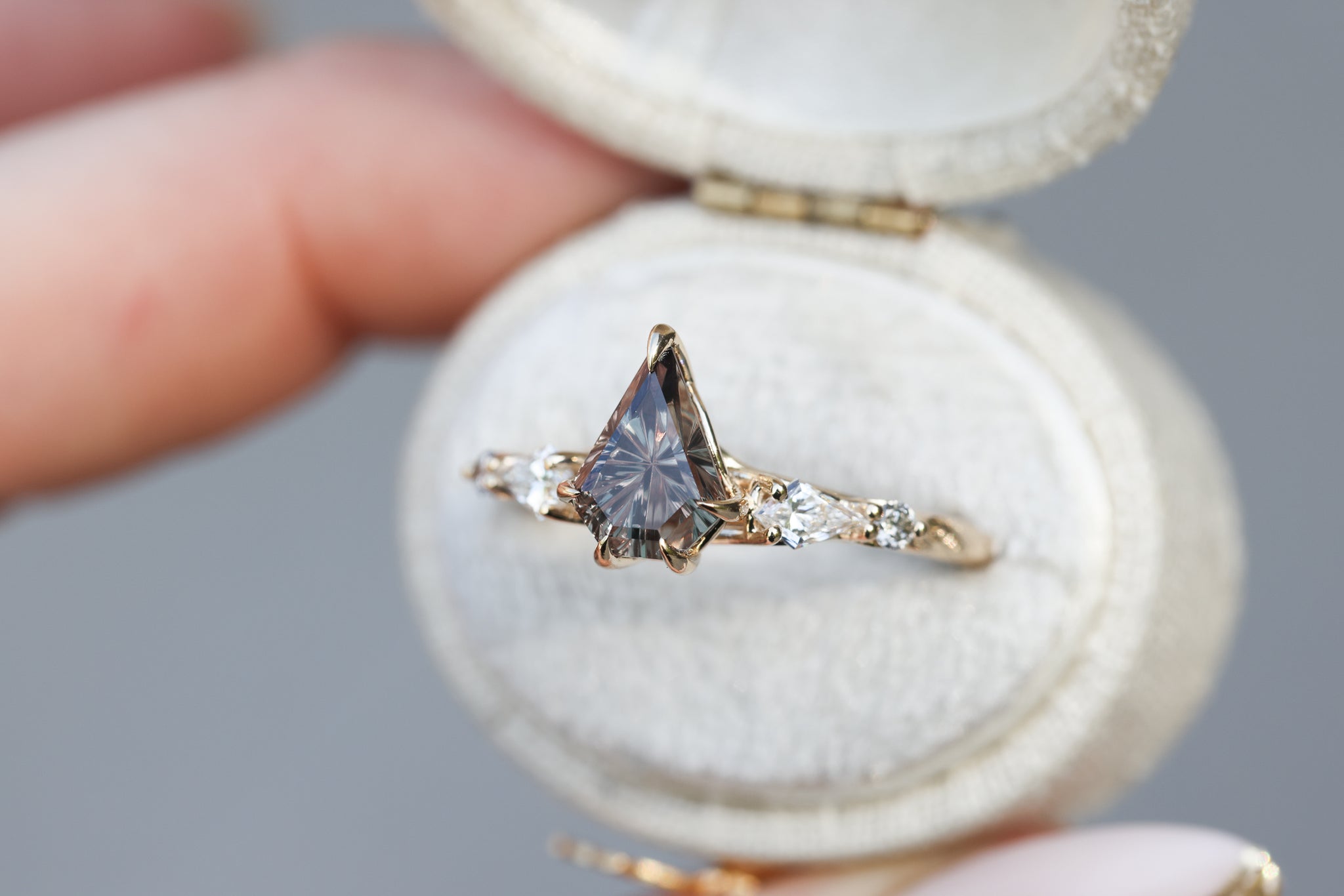 Artemis Five Stone (setting only) – Oore Jewelry