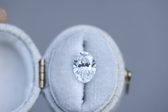 2.22ct oval lab diamond, GCAL 8X F VS2