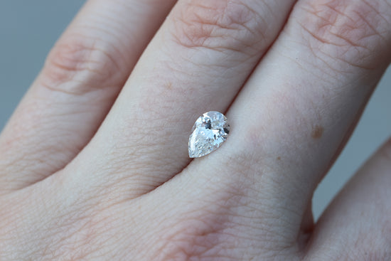 1.07ct pear lab diamond, E VS1