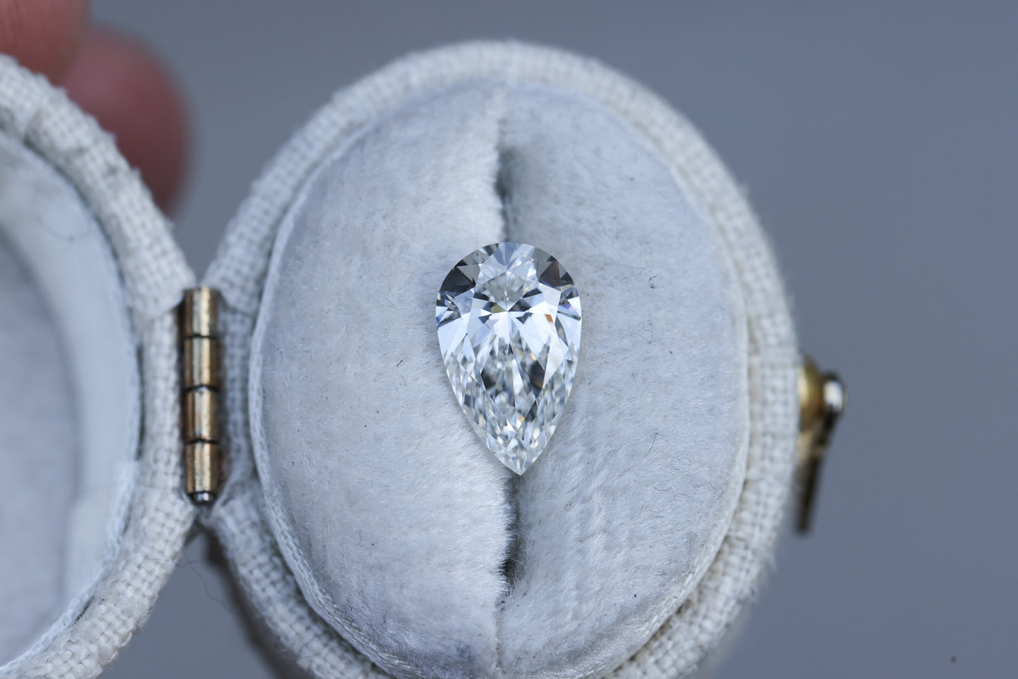 1.71ct pear lab diamond, F VS1