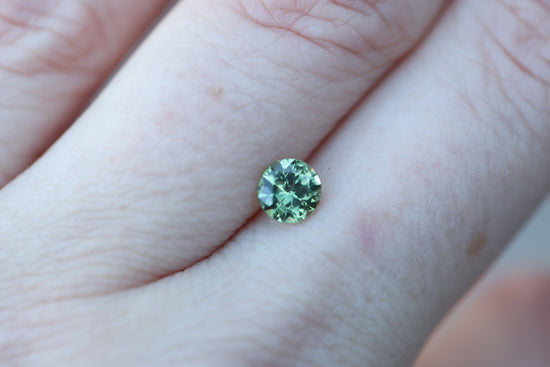.76ct round green sapphire