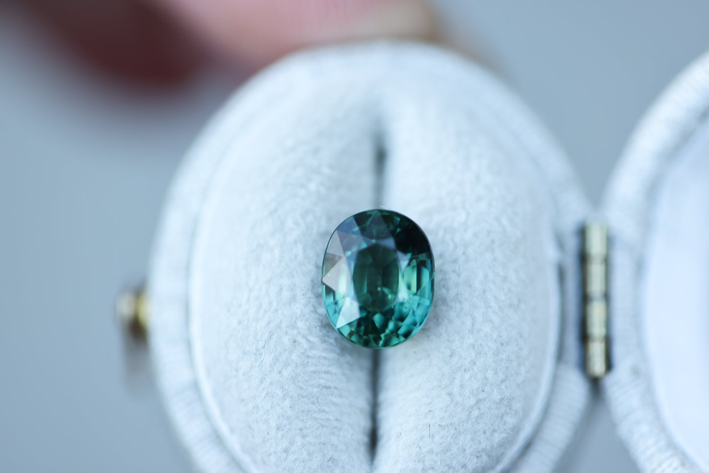 3.03ct oval teal green sapphire