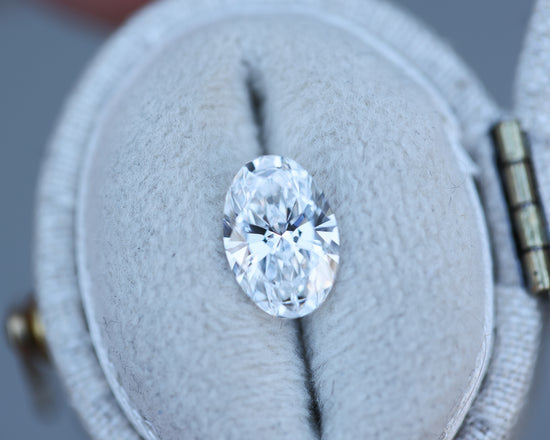 1.38ct oval lab diamond, D/VVS2