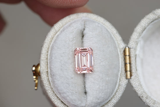 1.65ct emerald cut fancy color pink lab diamond, VVS2