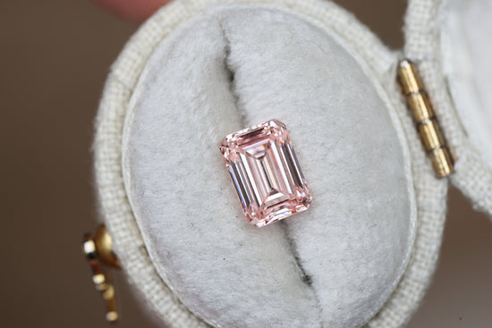 1.65ct emerald cut fancy color pink lab diamond, VVS2