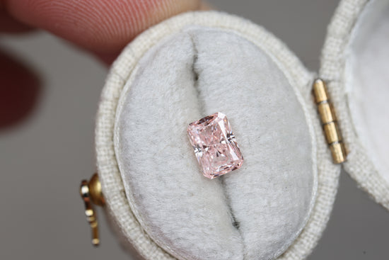 1.13ct radiant cut fancy pink lab diamond, VVS2