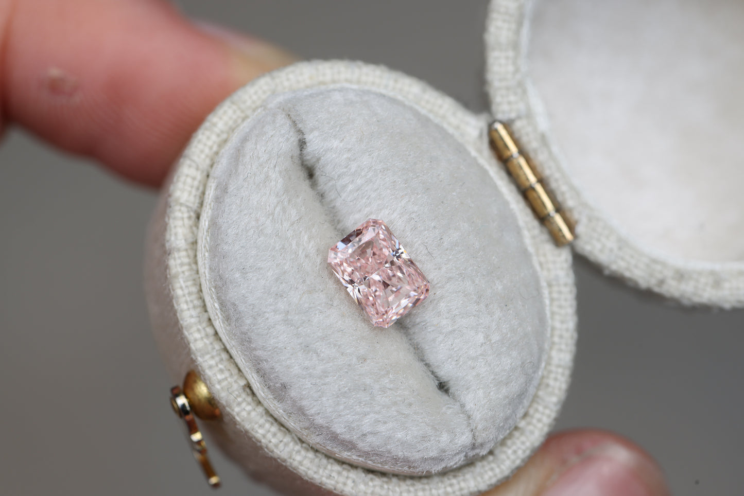 1.13ct radiant cut fancy pink lab diamond, VVS2