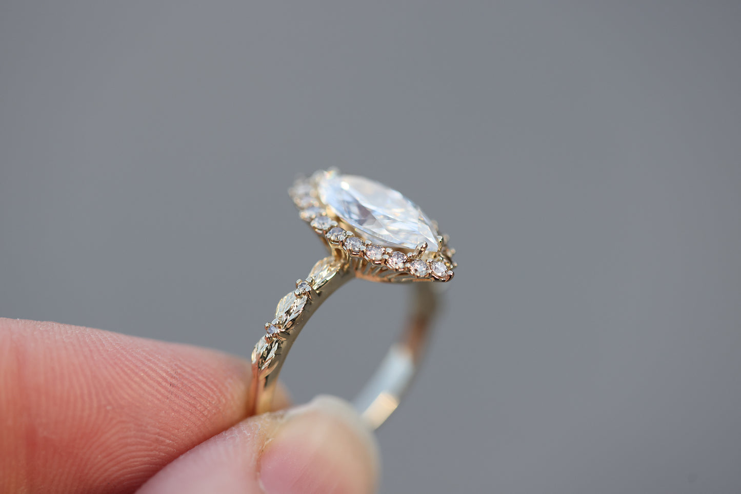 Midsummer setting with 2ct lab diamond and champagne diamond accents