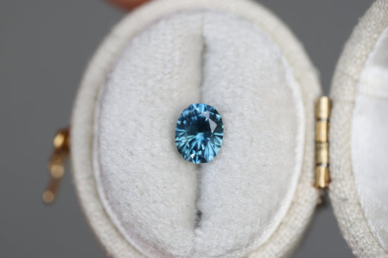 1.03ct oval blue teal sapphire, Earth's Treasury