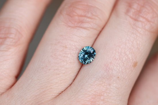 1.09ct oval blue teal sapphire, Earth's Treasury