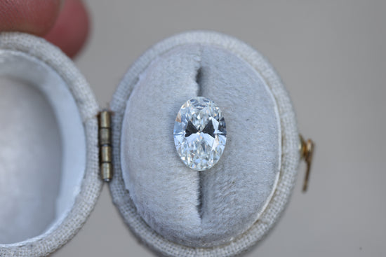 2.37ct oval lab diamond, F VVS1