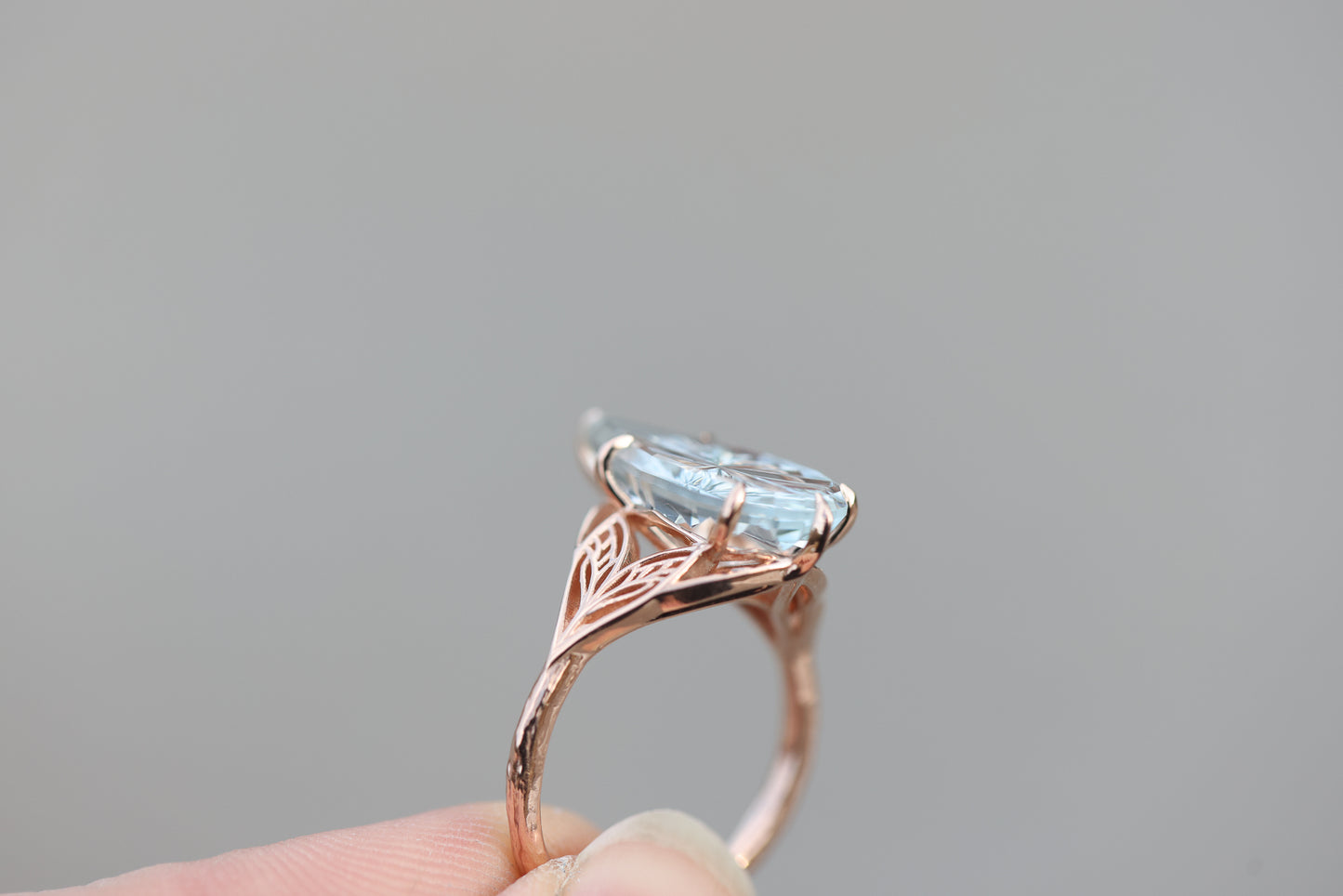 Ready to ship, Size 8 14k rose Elvindell with starbrite aquamarine