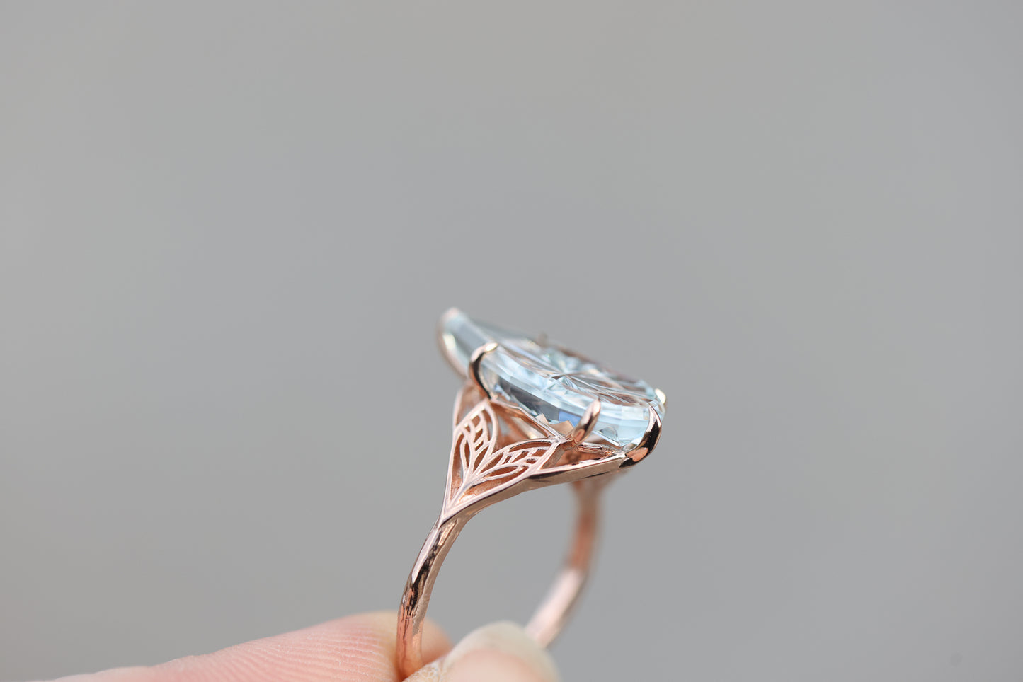 Ready to ship, Size 8 14k rose Elvindell with starbrite aquamarine