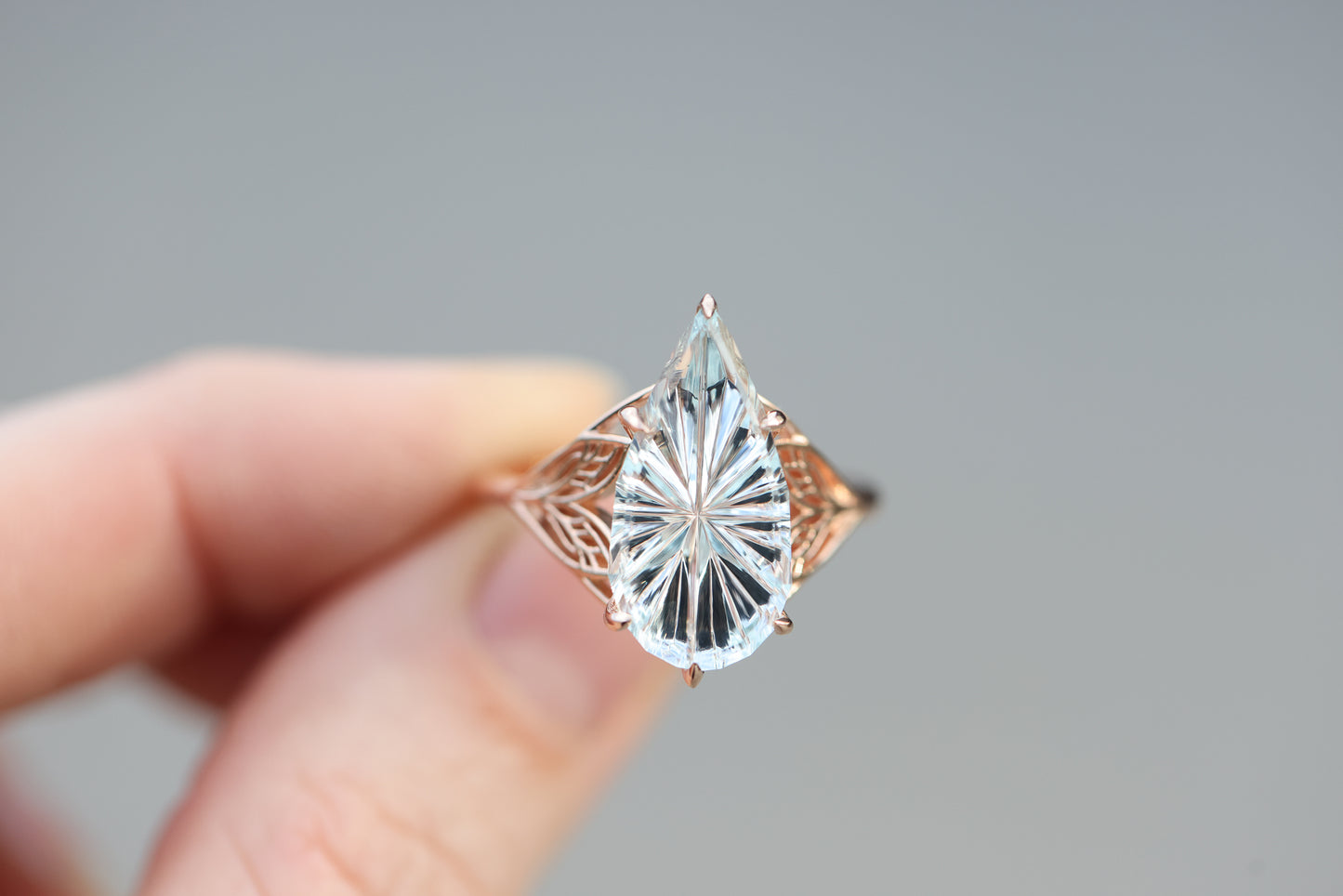 Ready to ship, Size 8 14k rose Elvindell with starbrite aquamarine