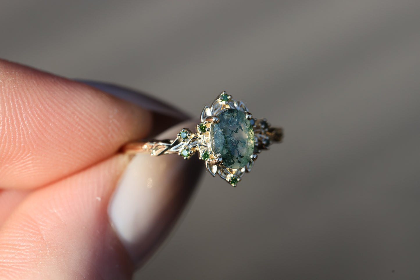 Briar Rose Halo with 7x5mm moss agate