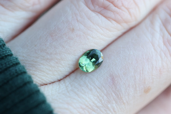 1.02ct oval green teal sapphire