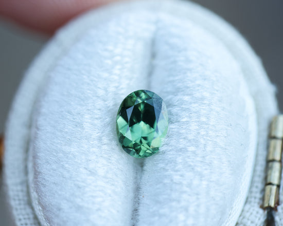 1.02ct oval green teal sapphire