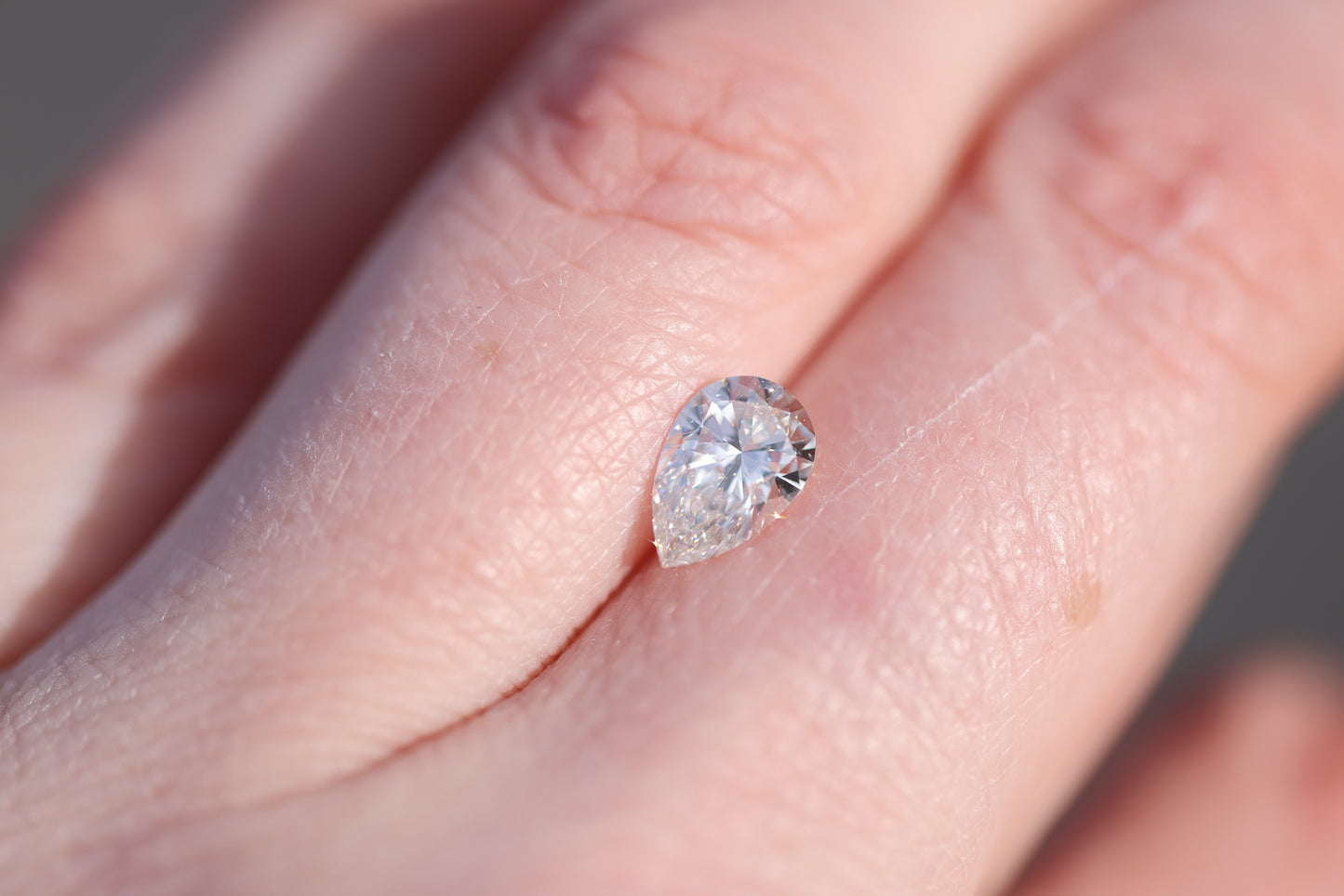 1.06ct pear lab diamond, F/VVS2