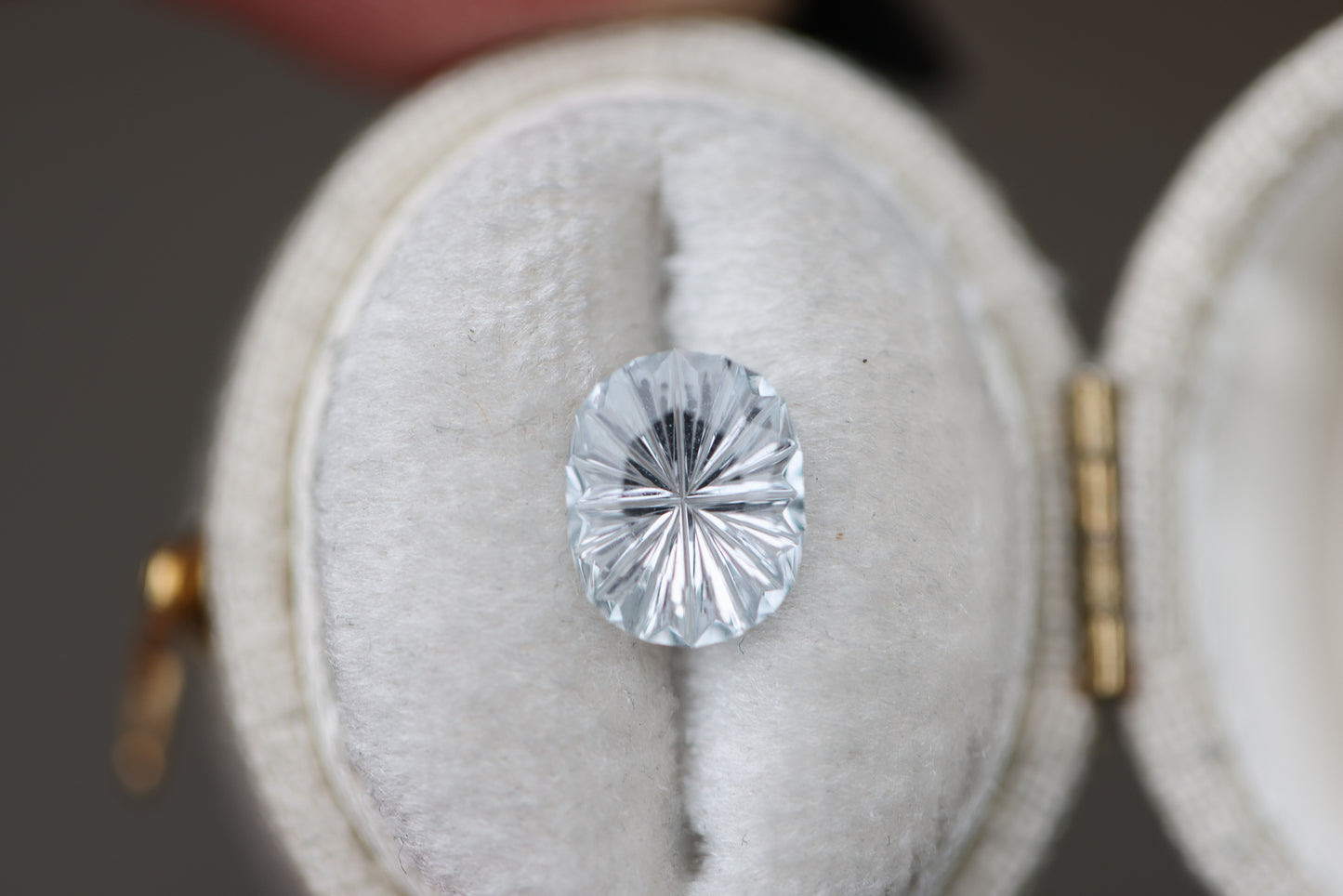 ON HOLD 1.62ct oval white silver sapphire - Starbrite cut by John Dyer