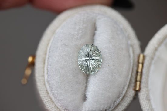 Load image into Gallery viewer, 1.44ct oval very pale green sapphire - Starbrite cut by John Dyer
