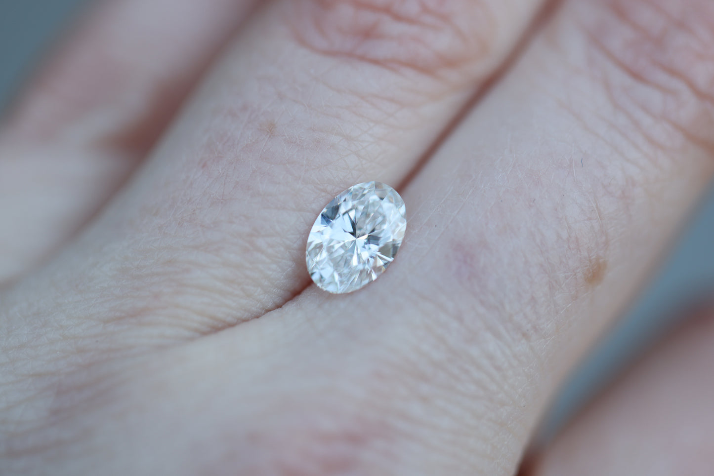 1.39ct oval lab diamond, F/VVS2
