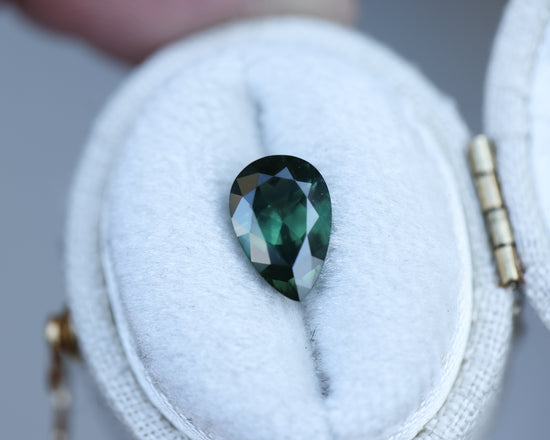 2.01ct pear green sapphire