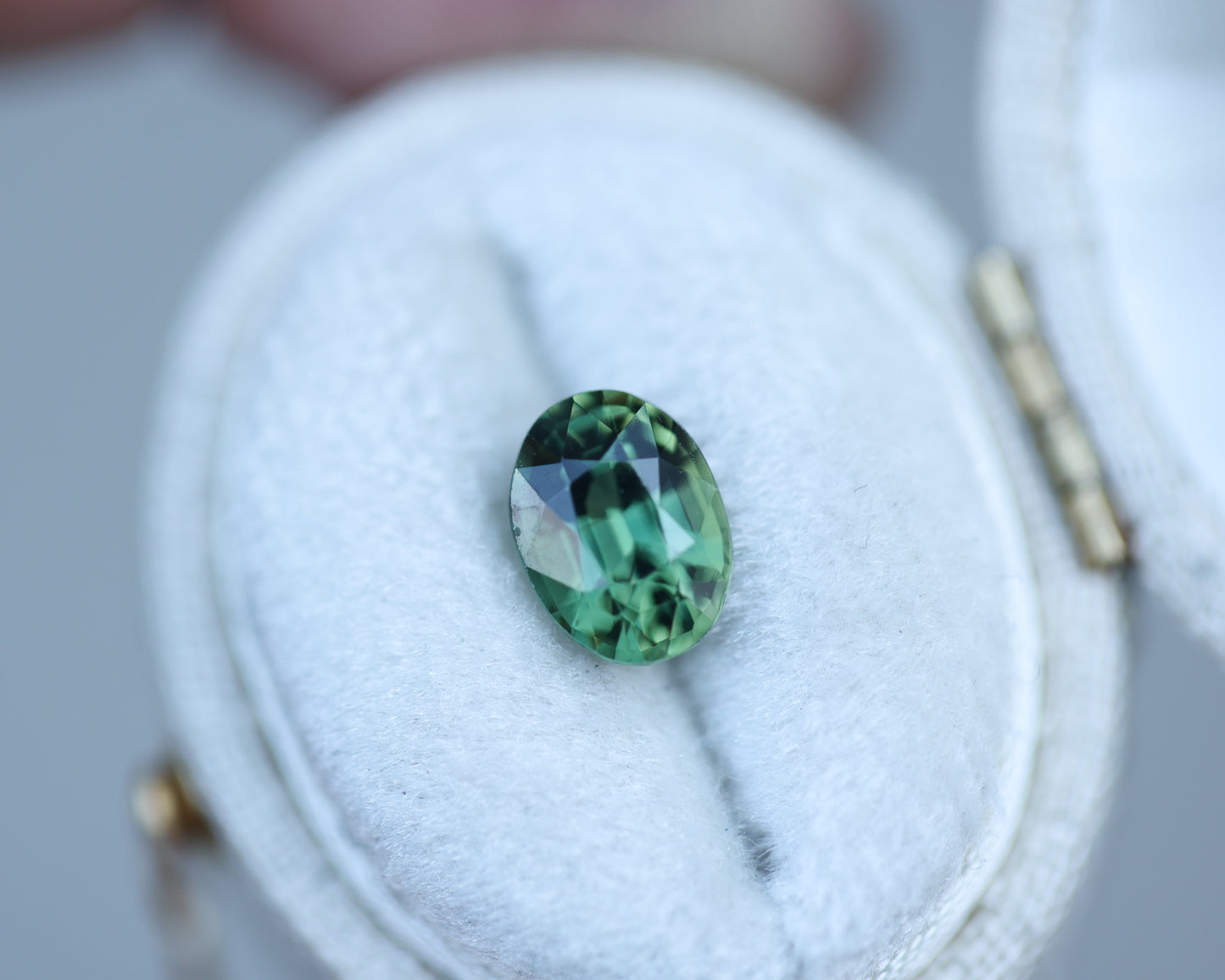 2.01ct oval green sapphire